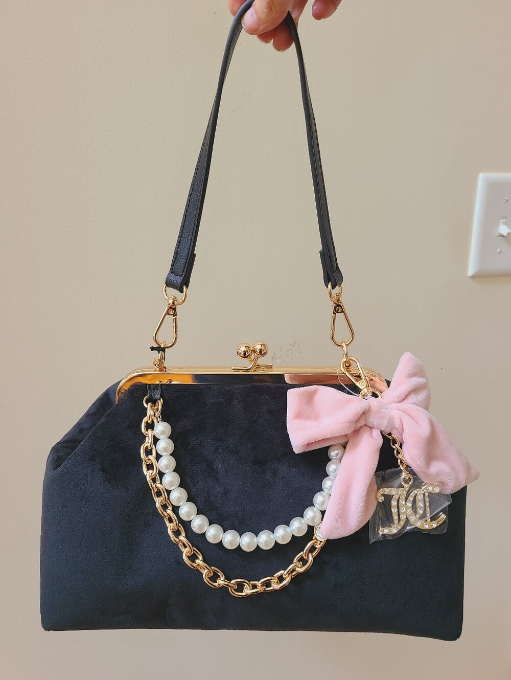 Juicy Couture Bag 💗  Kiss Lock Purse